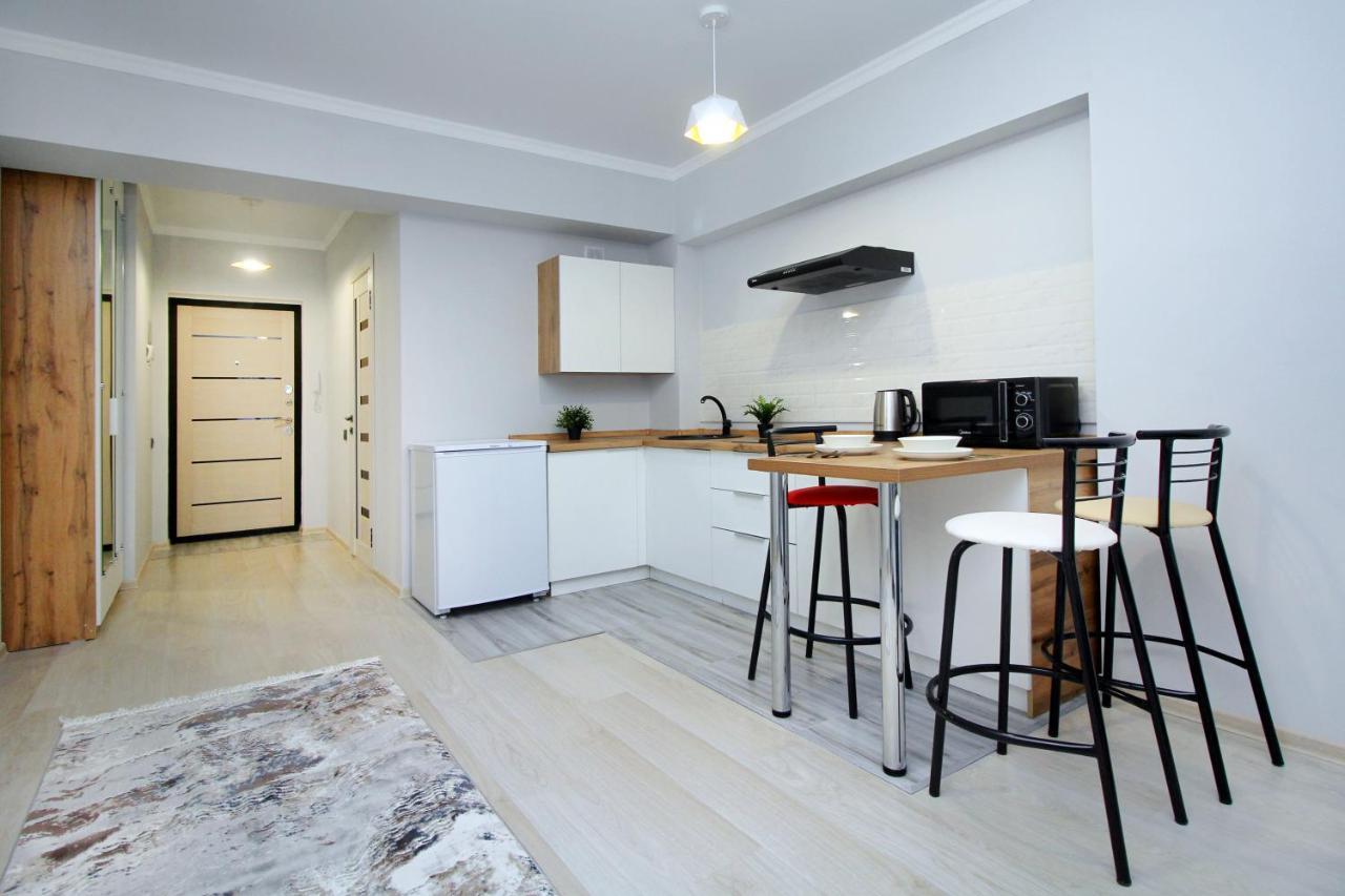 Cozy Studio In The Best Area! 4 Almatı Dış mekan fotoğraf